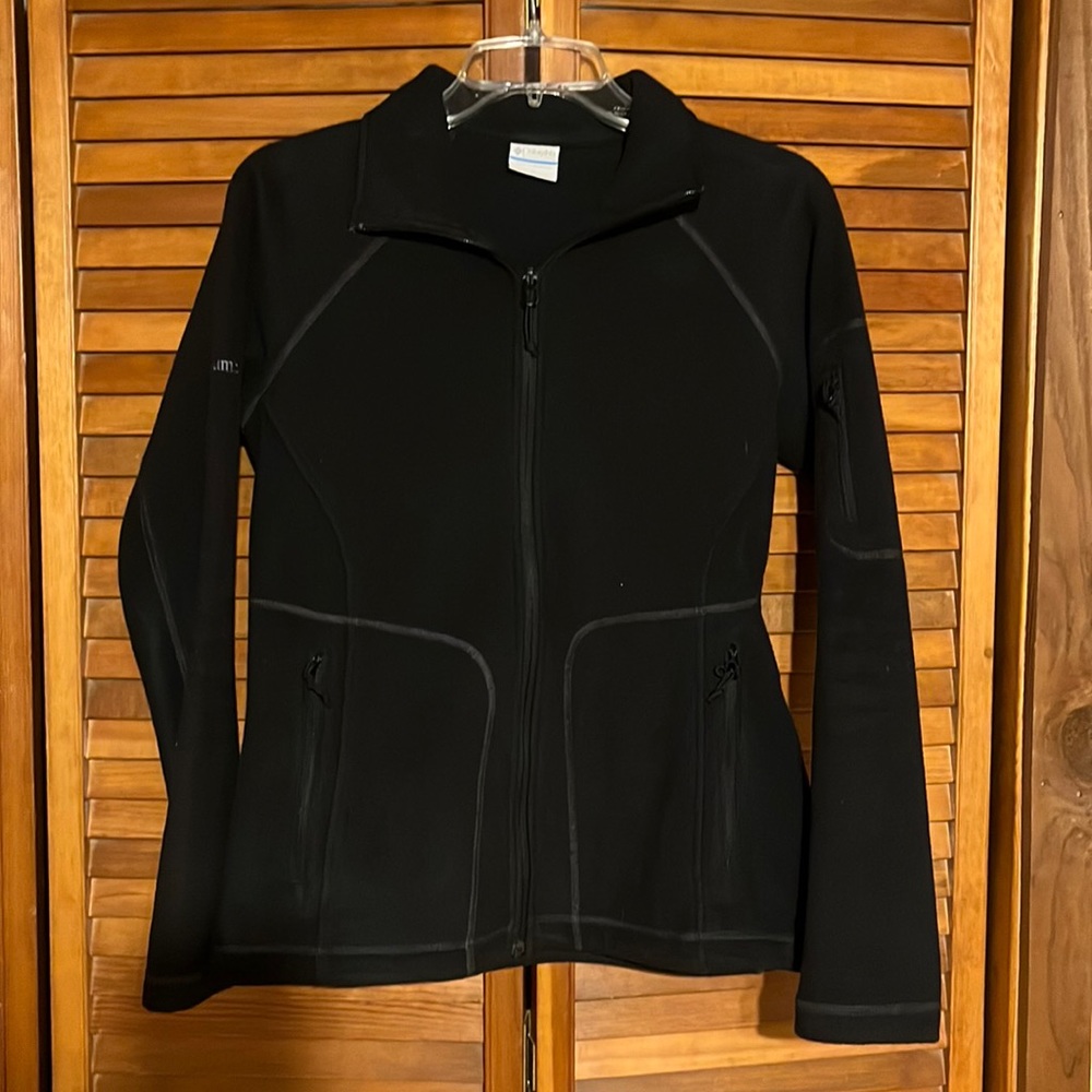 Columbia black jacket. Size: medium